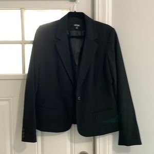 Size 8 womens blazer.